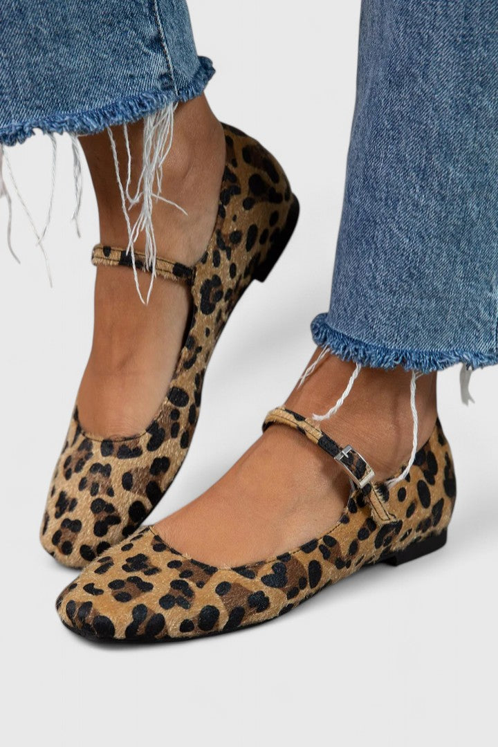 Arieth | Sophisticated Sandals Clara Monroe