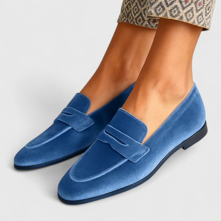 Threiza | Sophisticated Loafers Clara Monroe