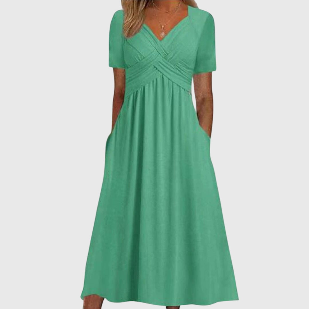 Amanda - Flattering Dress Clara Monroe