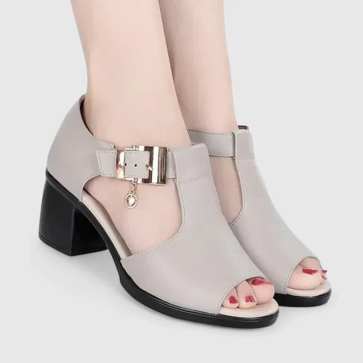 Lyzanne | Elegant Sandals Clara Monroe