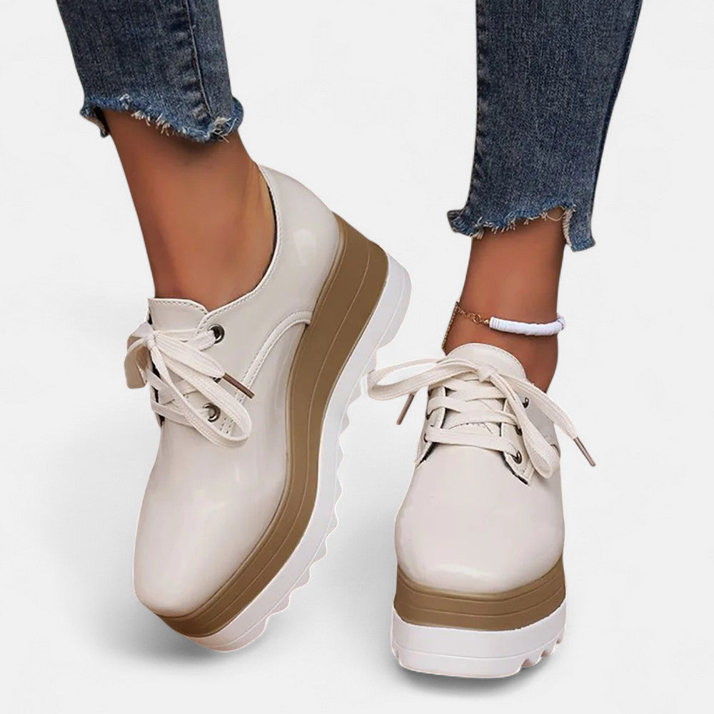 Chiara  Orthopedic Platform Derby Clara Monroe