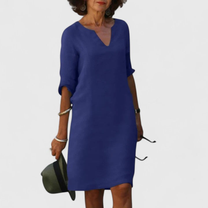 Taylor | Comfortable V-Neck Dress Clara Monroe