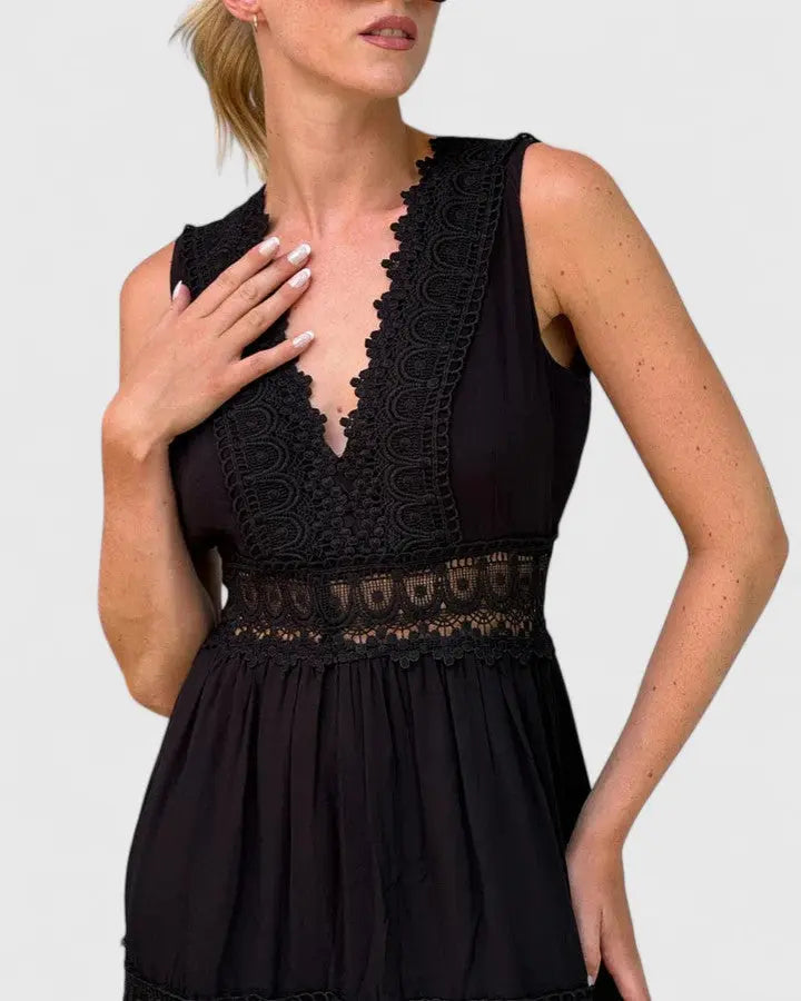Alena | Elegant Midi Dress Clara Monroe